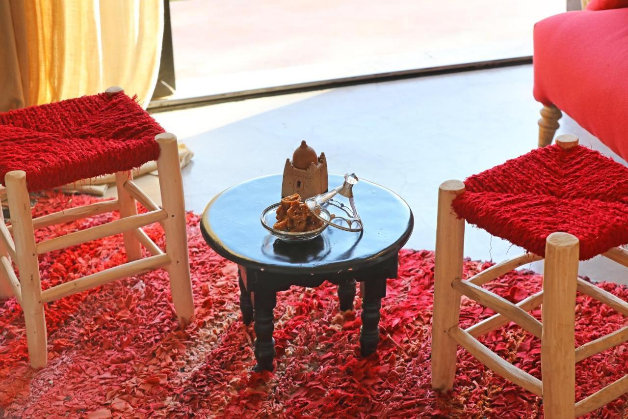 Dar Noujoum Hotel Ait Bou Zguia Екстериор снимка